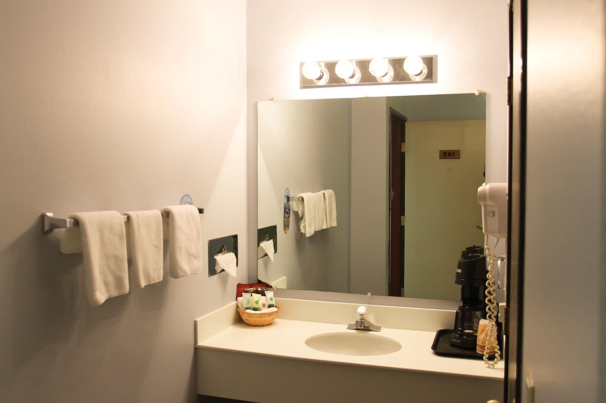 Clover Island Inn Kennewick Ngoại thất bức ảnh